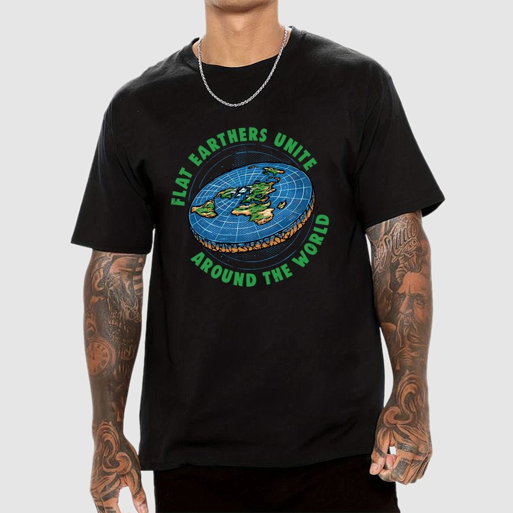 Flat Earthers Unite Geek T-Shirt