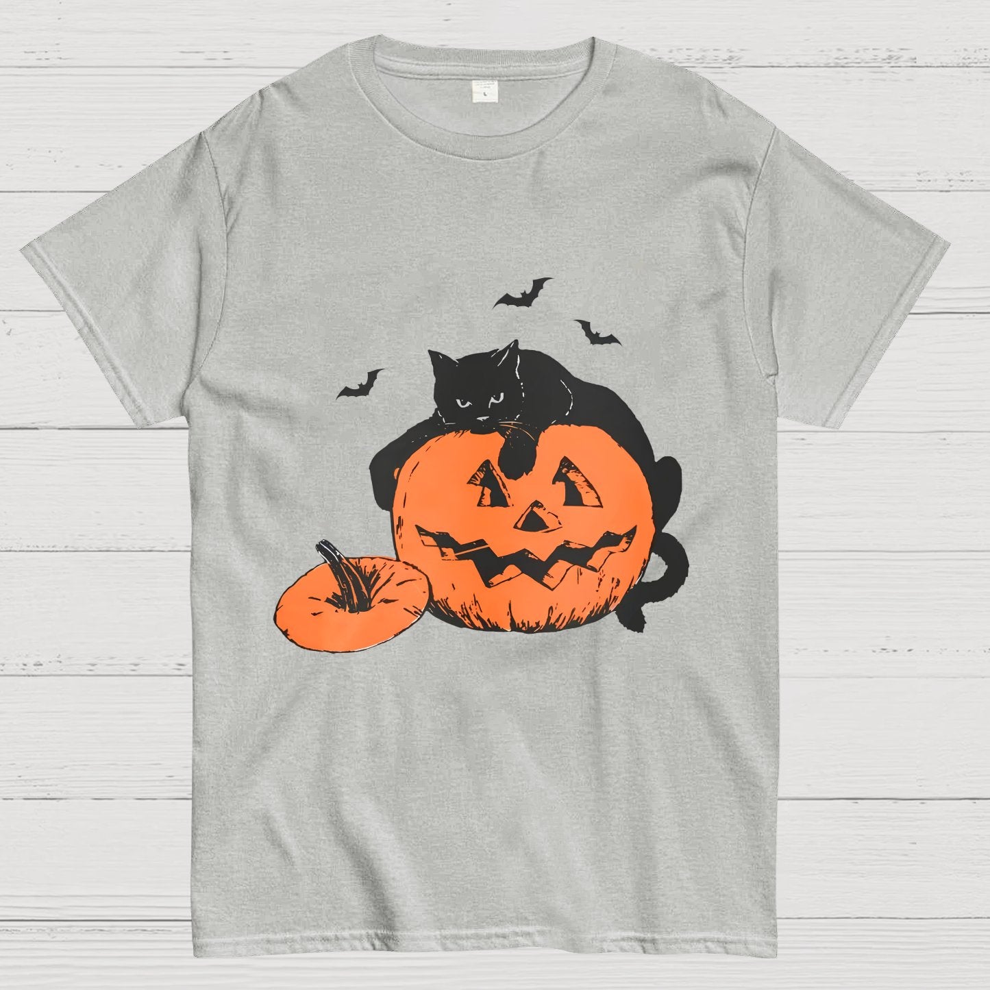 Black Cat Halloween Geeky T-Shirt