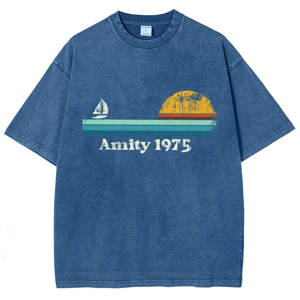 Amity 1975 Sunset Retro Sailboat Sunrise Summer Vintage Distressed T-shirt