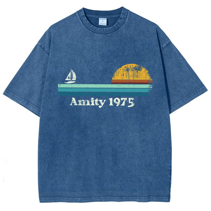 Amity 1975 Sunset Retro Sailboat Sunrise Summer Vintage Distressed T-shirt