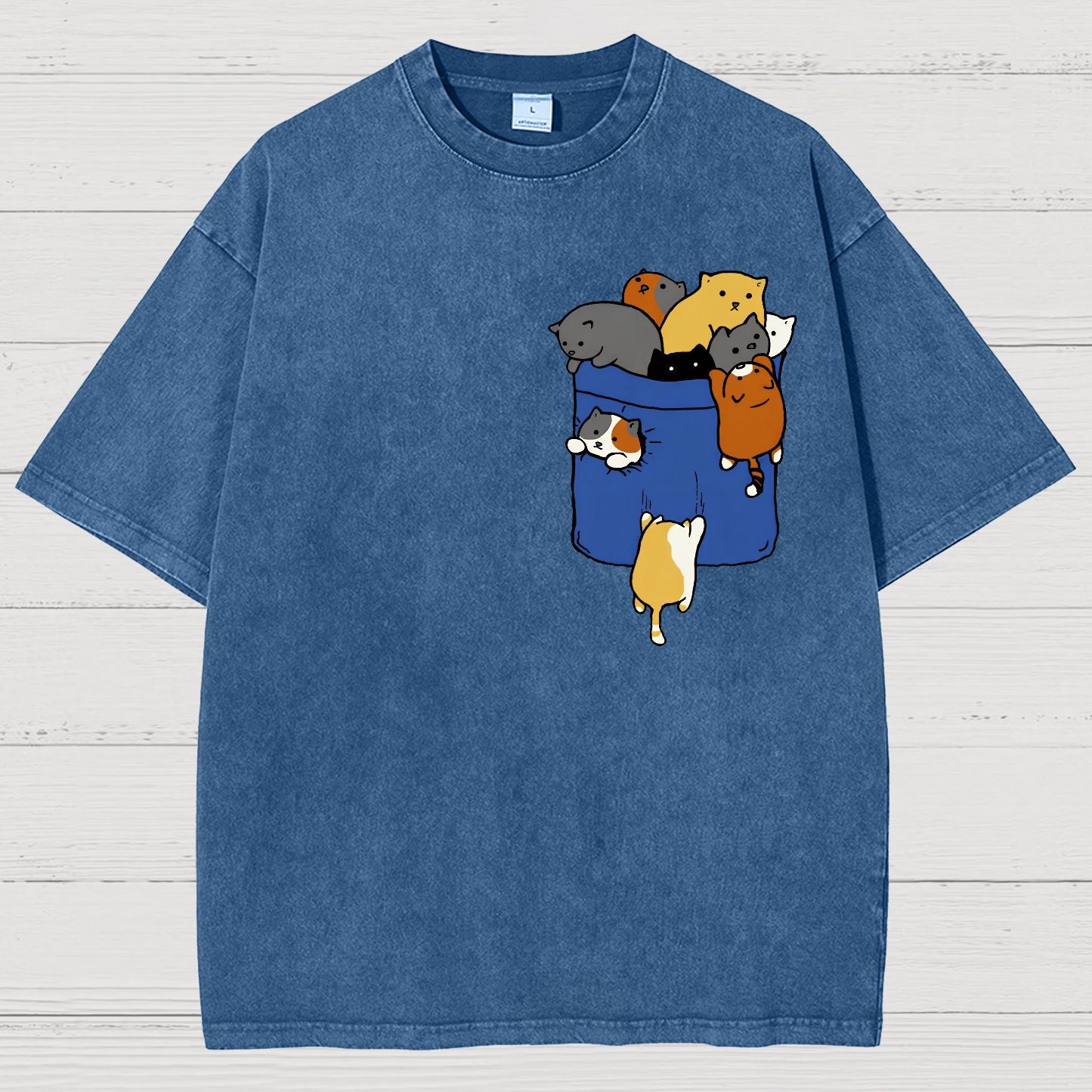 Pocket Cat Funny Vintage Distressed T-shirt