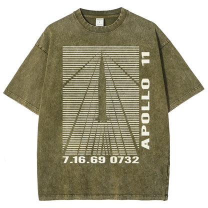 Shockwaves Apollo 11 Retro Space Design Vintage Distressed T-shirt