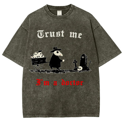 Trust Me I'm A Doctor Vintage Distressed T-shirt