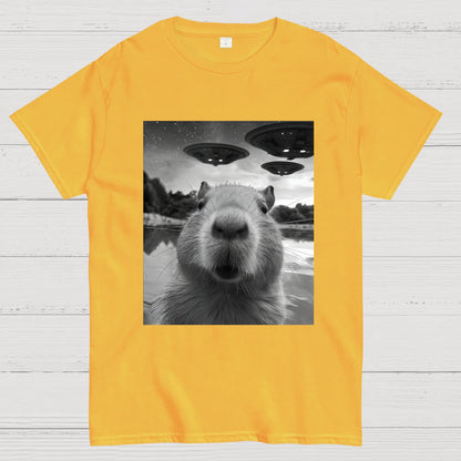 Capybara Selfie With UFOs Funny Geek T-Shirt