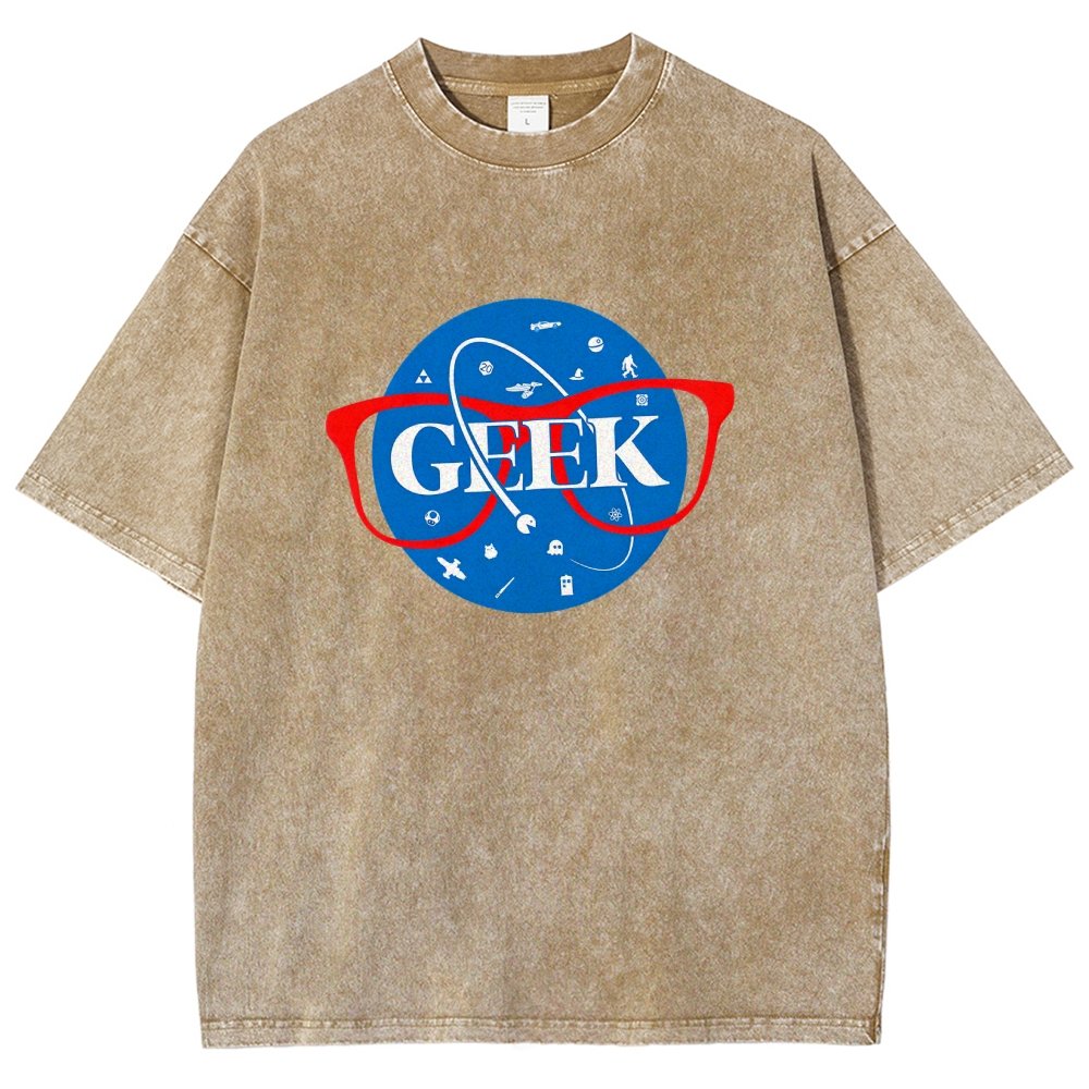 GEEK Space Patch Vintage Distressed T-shirt
