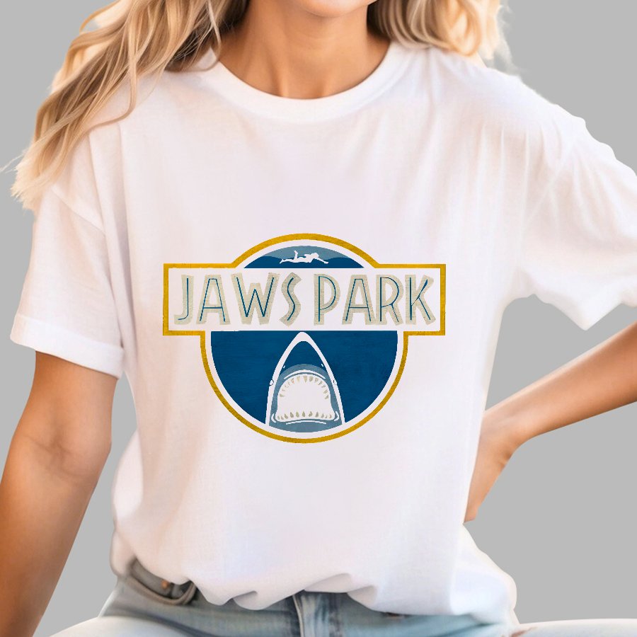 Great White Shark Park Geek T-Shirt