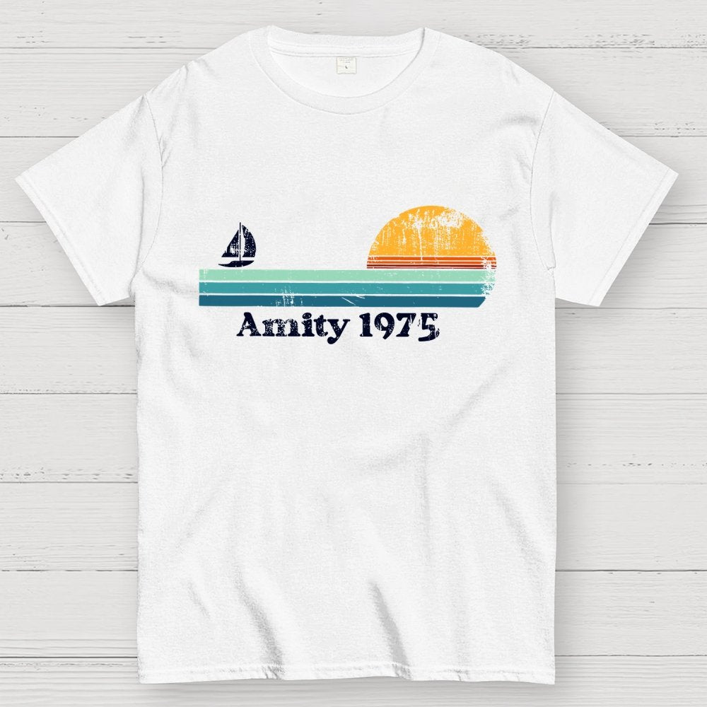 Amity 1975 Sunset Retro Sailboat Sunrise Summer Geek T-Shirt