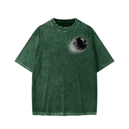 Sasquatch & Alien: Best Photobomb Ever! Washed T-shirt