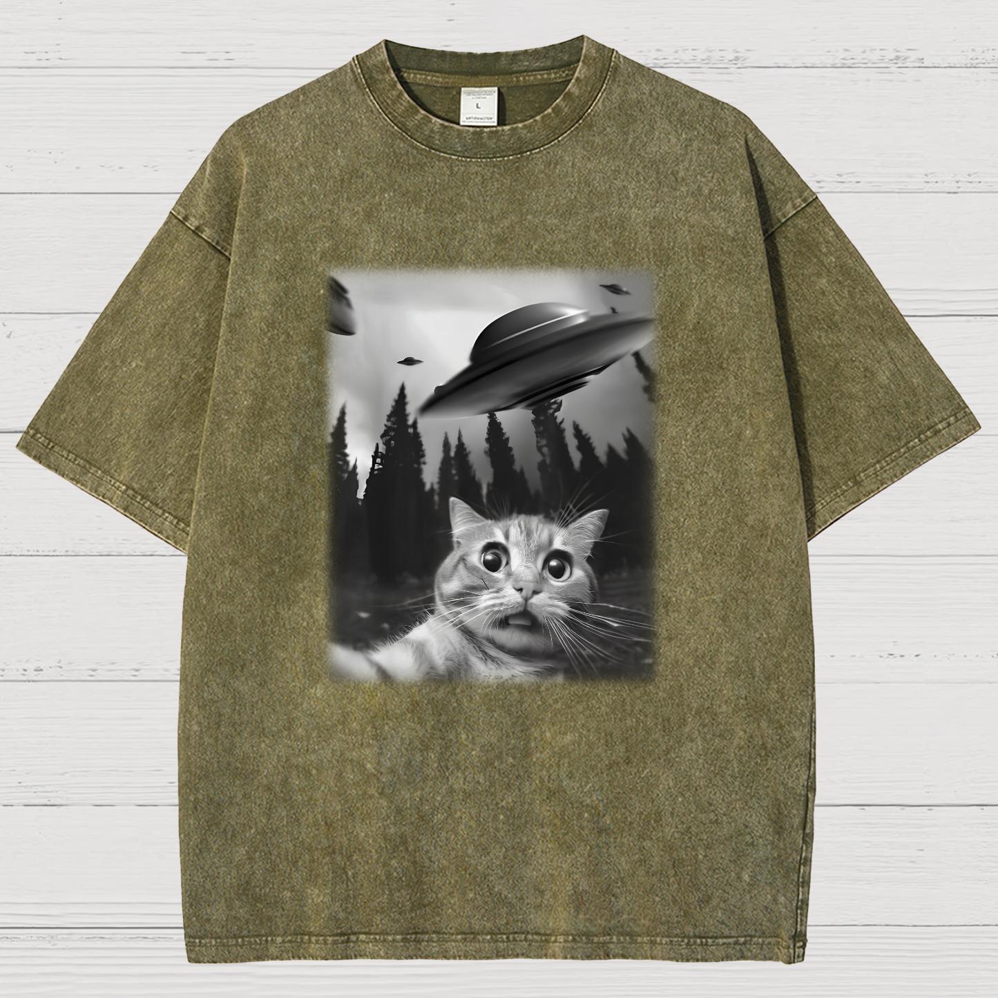 Cat With UFOs Vintage Distressed T-shirt