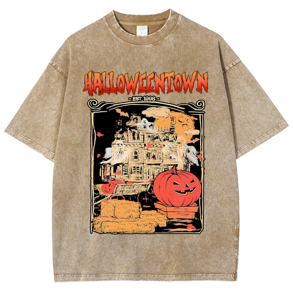 Spookyville University Est 1998. Halloween Vintage Distressed T-shirt