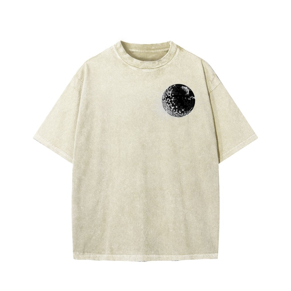 Sasquatch & Alien: Best Photobomb Ever! Washed T-shirt
