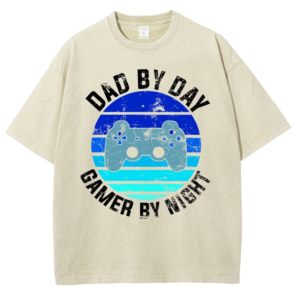 Dad By Day Gamer By Night Vintage Retro Vintage Distressed T-shirt