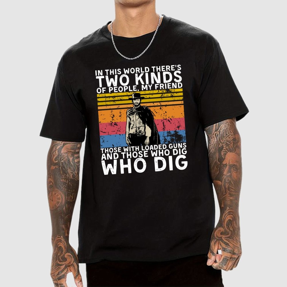 In This World There's Two Kinds Of People Geek T-Shirt