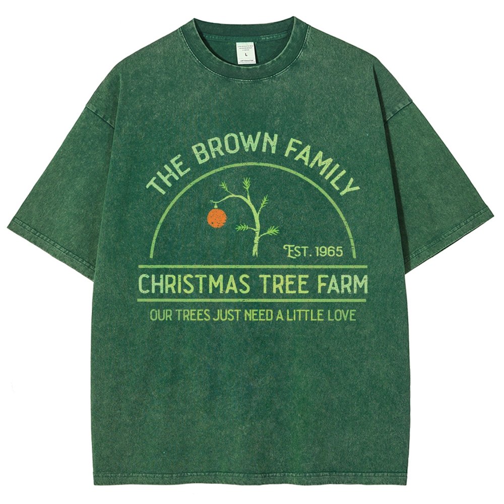 Vintage Christmas Tree Farm Vintage Distressed T-shirt
