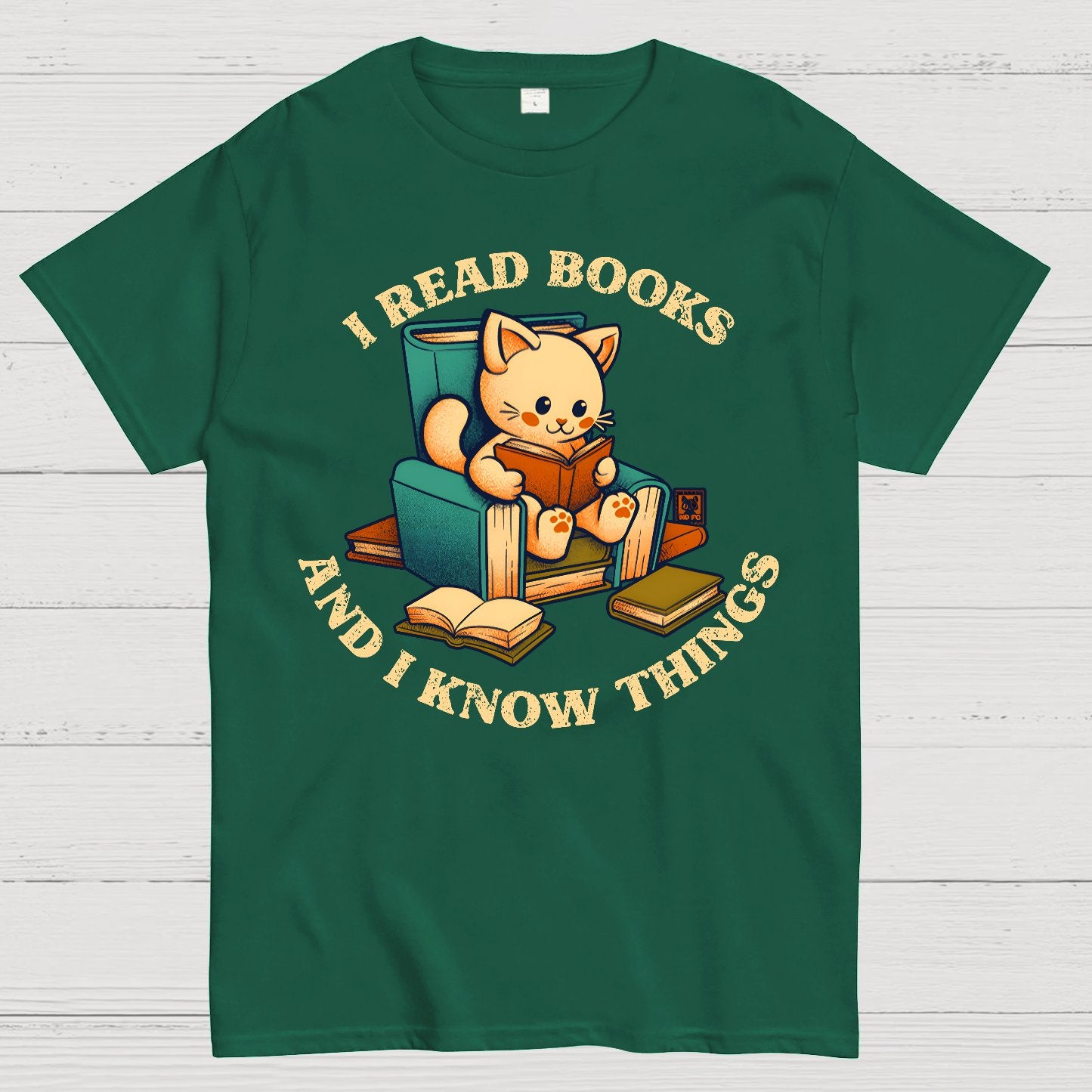 I Read Books and I Meow Things Geek T-Shirt