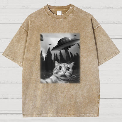 Cat With UFOs Vintage Distressed T-shirt