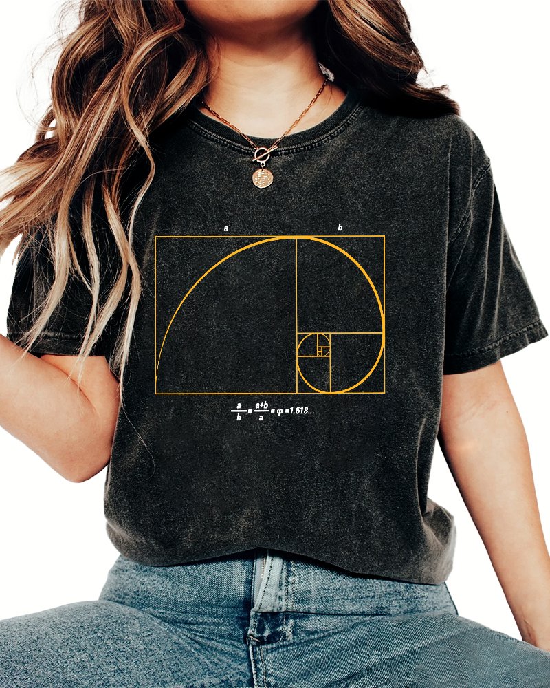 Fibonacci Shirt ∙ Math Art ∙ Science Engineer Vintage Distressed T-shirt