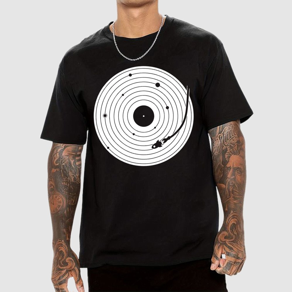 MUSIC EXPLORER Unisex Geek T-Shirt