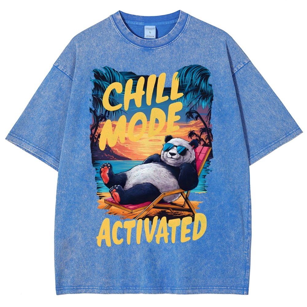 Giant Panda Holiday Art Print Vintage Distressed T-shirt