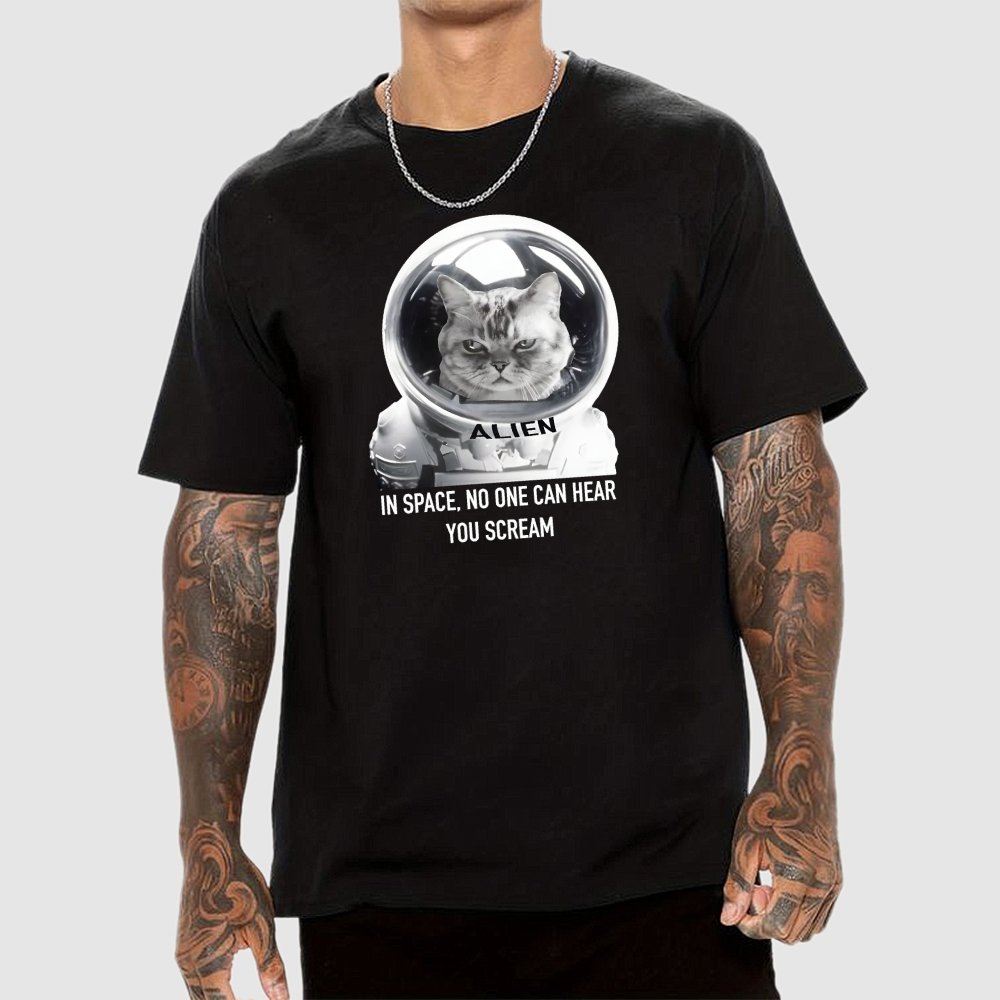 In Space No One Can Hear You Scream Geek T-Shirt
