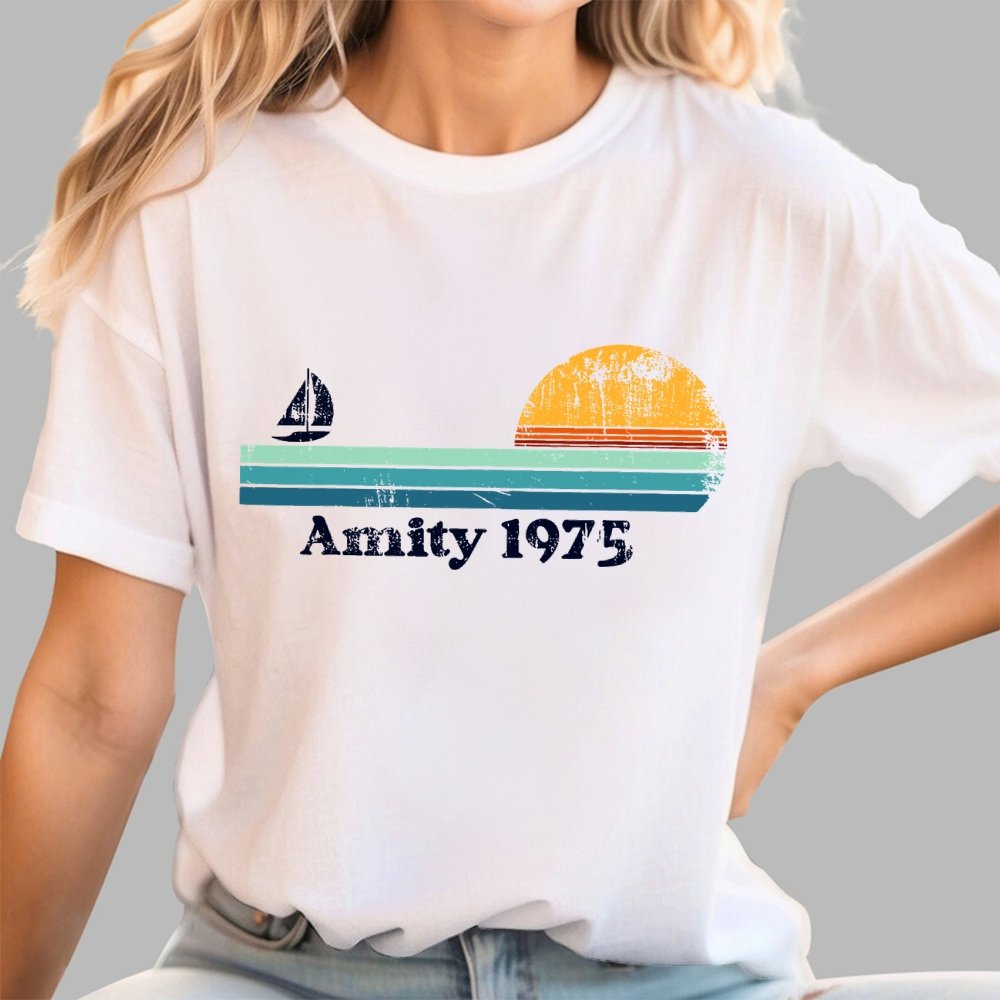 Amity 1975 Sunset Retro Sailboat Sunrise Summer Geek T-Shirt