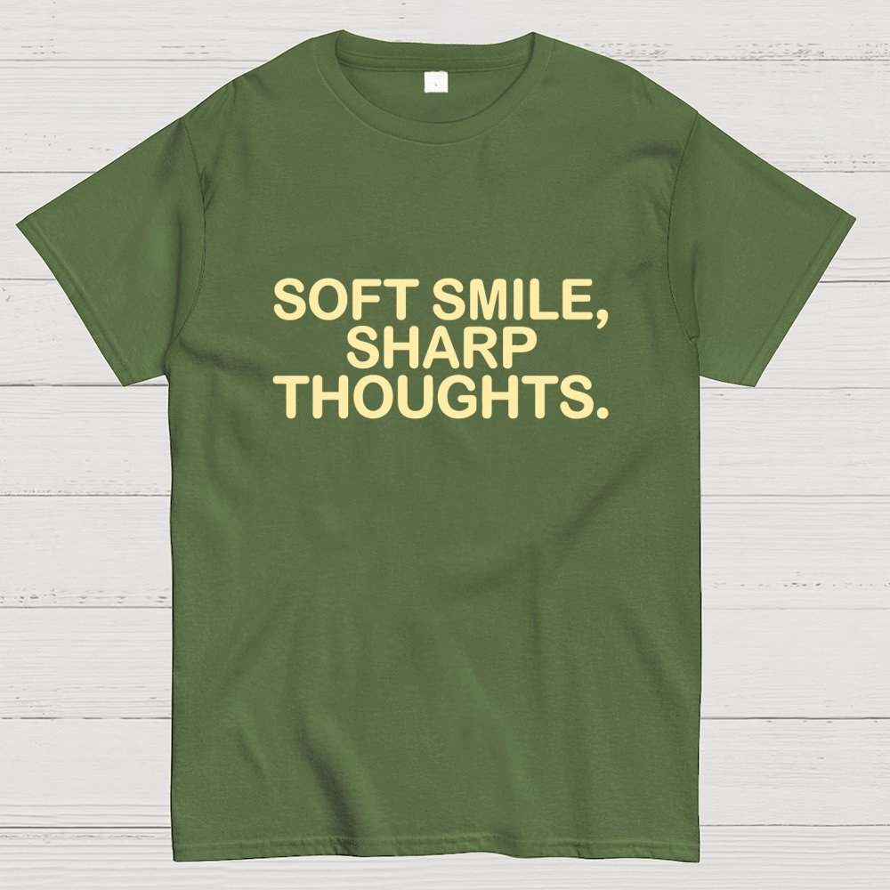 Soft Smile, Sharp Thoughts. Geek T-Shirt