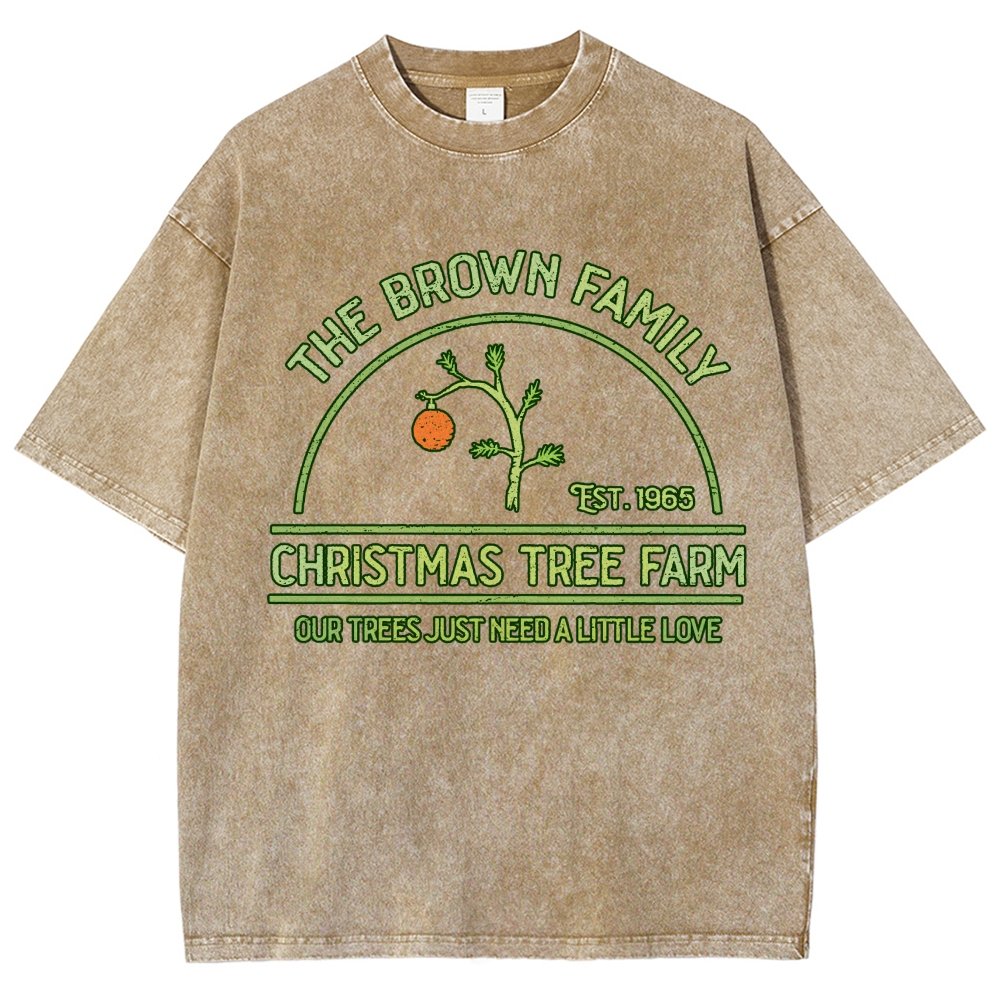 Vintage Christmas Tree Farm Vintage Distressed T-shirt