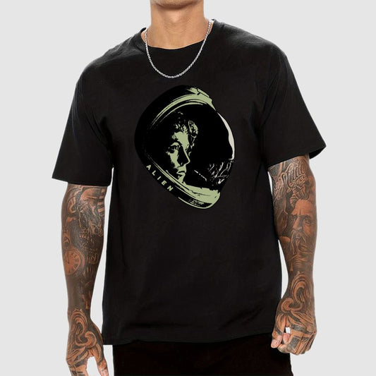 Science fiction horror aliens Geek T-Shirt