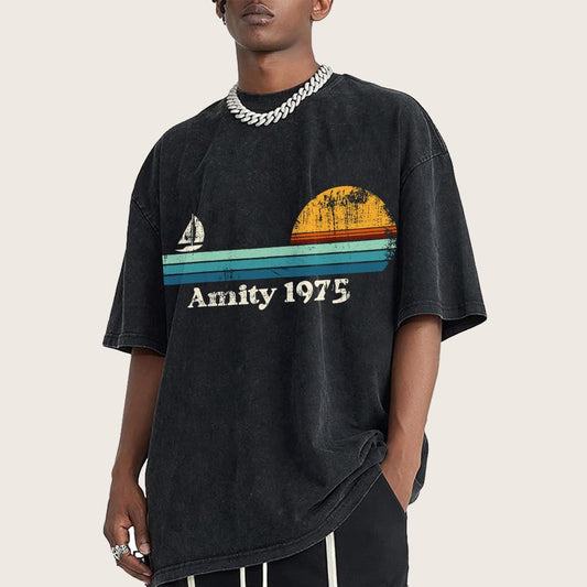 Amity 1975 Sunset Retro Sailboat Sunrise Summer Vintage Distressed T-shirt