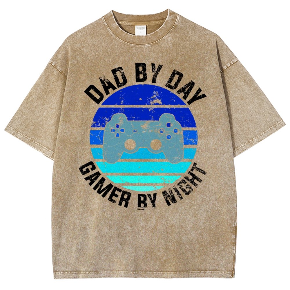 Dad By Day Gamer By Night Vintage Retro Vintage Distressed T-shirt