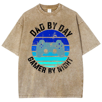 Dad By Day Gamer By Night Vintage Retro Vintage Distressed T-shirt