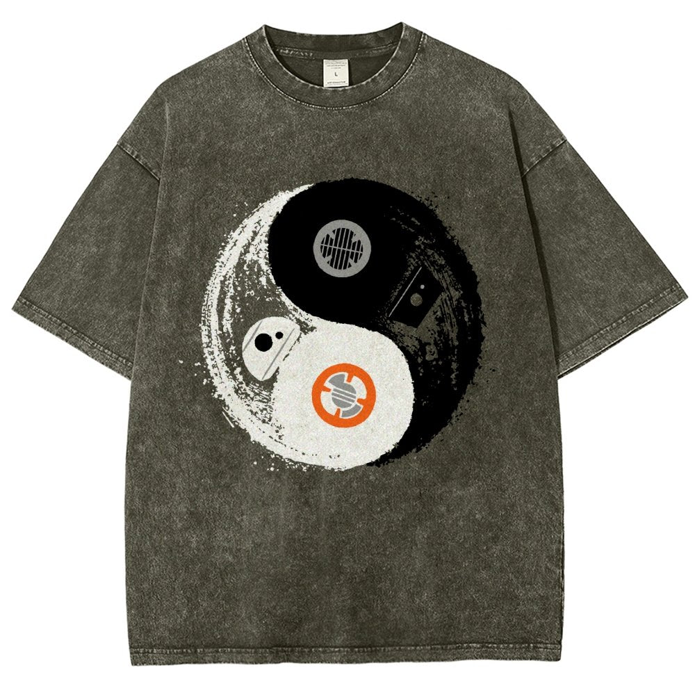 Robot Balance Vintage Distressed T-shirt