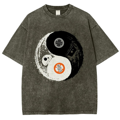 Robot Balance Vintage Distressed T-shirt