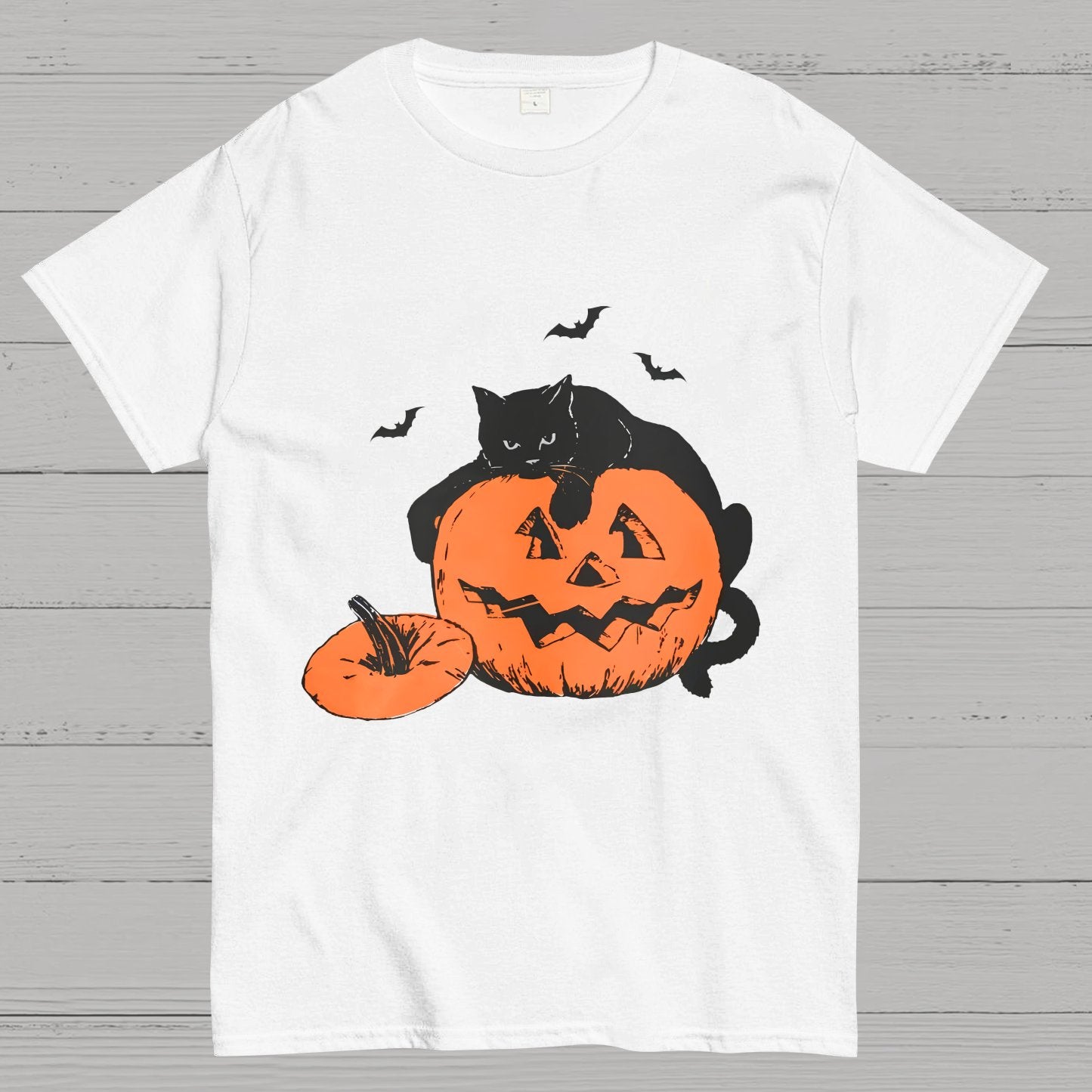 Black Cat Halloween Geeky T-Shirt