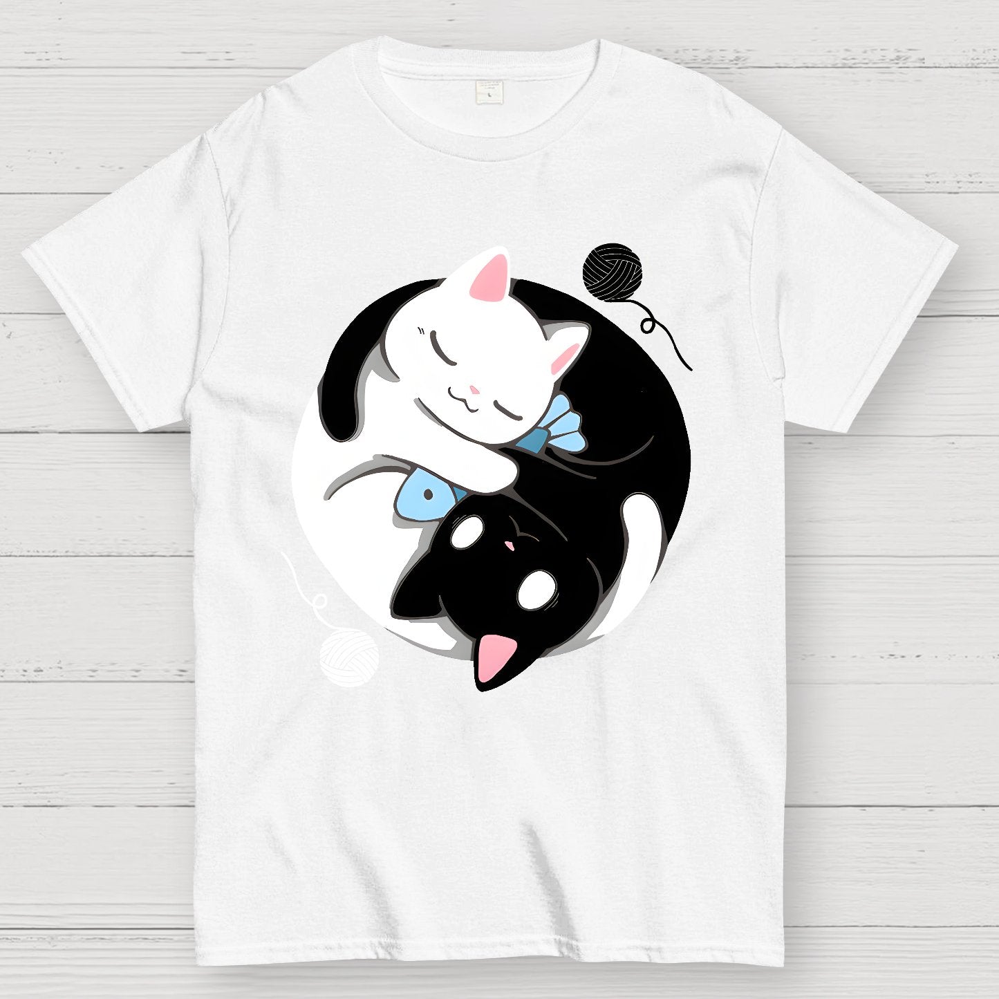 Balance Kittens Geek T-Shirt