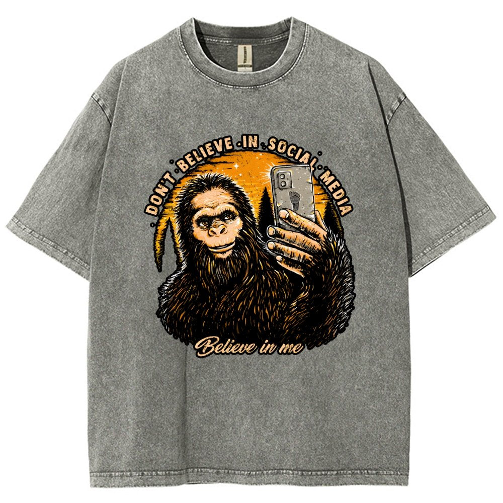 Don't Believe In Social Media Believe In Me Vintage Distressed T-shirt