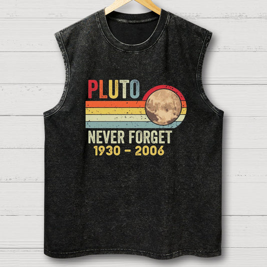 Pluto Never Forget - Funny Science Vintage Distressed Washed Tank