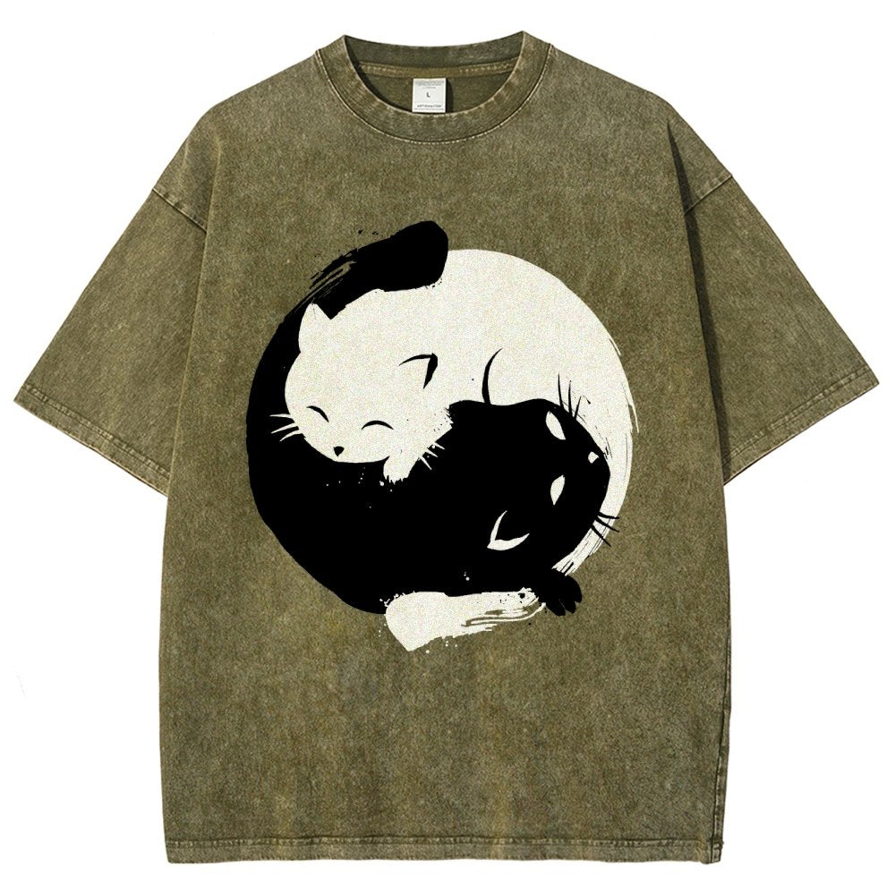 Yin-yang Cat Vintage Distressed T-shirt
