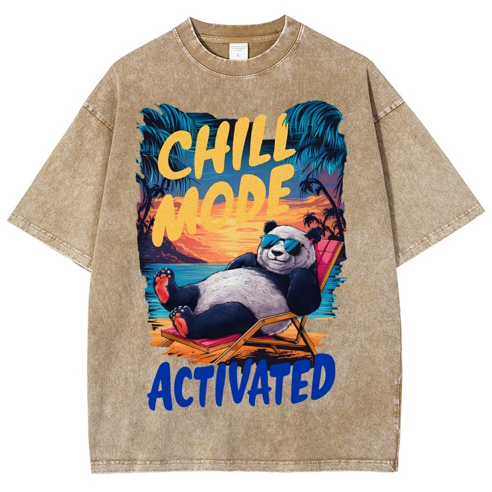Giant Panda Holiday Art Print Vintage Distressed T-shirt