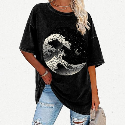 Astronaut Surfing Kanagawa Wave Vintage Distressed T-shirt