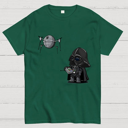 Cute Das plays with drones Geek T-Shirt