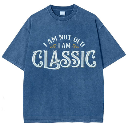 I Am Classic Vintage Distressed T-shirt
