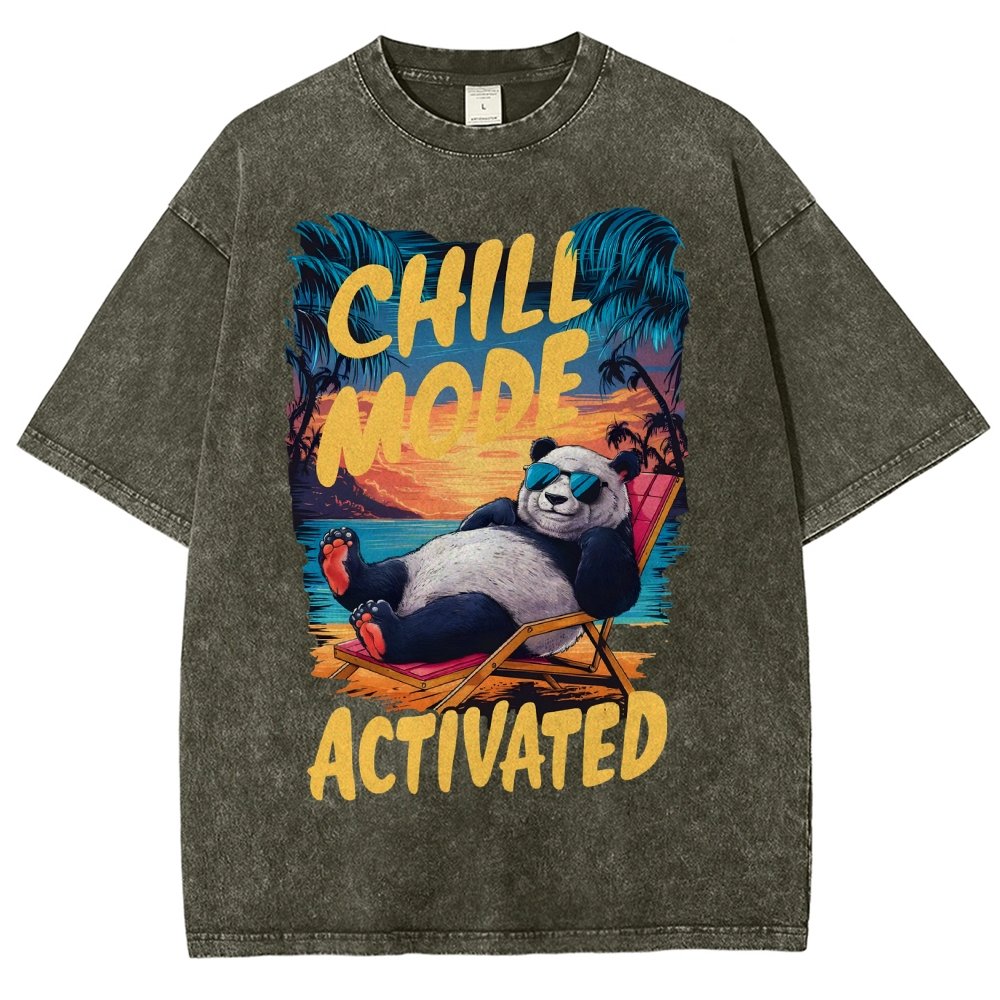Giant Panda Holiday Art Print Vintage Distressed T-shirt