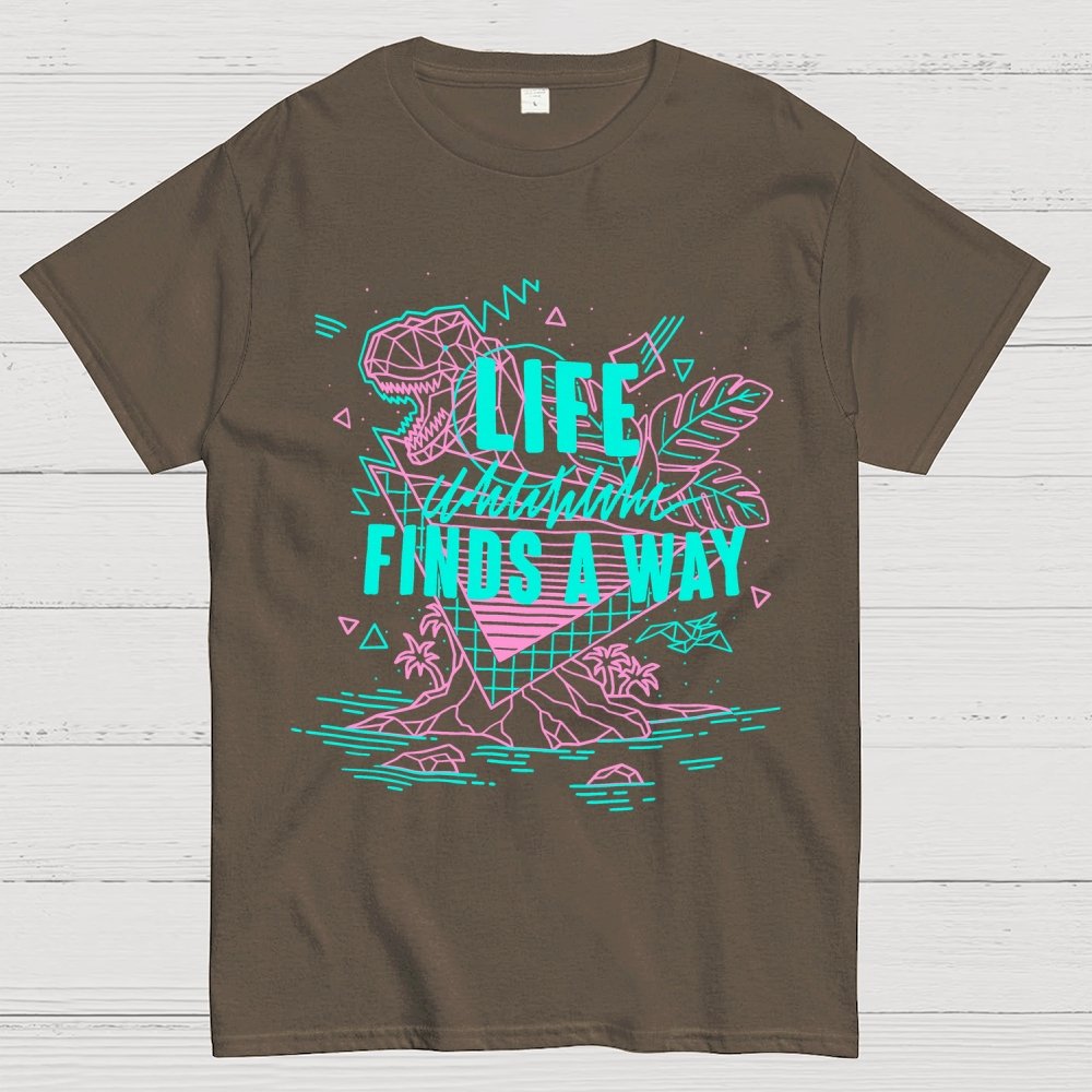 Life finds a way Unisex Geek T-Shirt