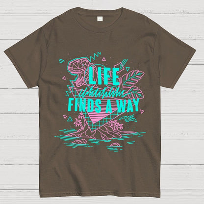 Life finds a way Unisex Geek T-Shirt