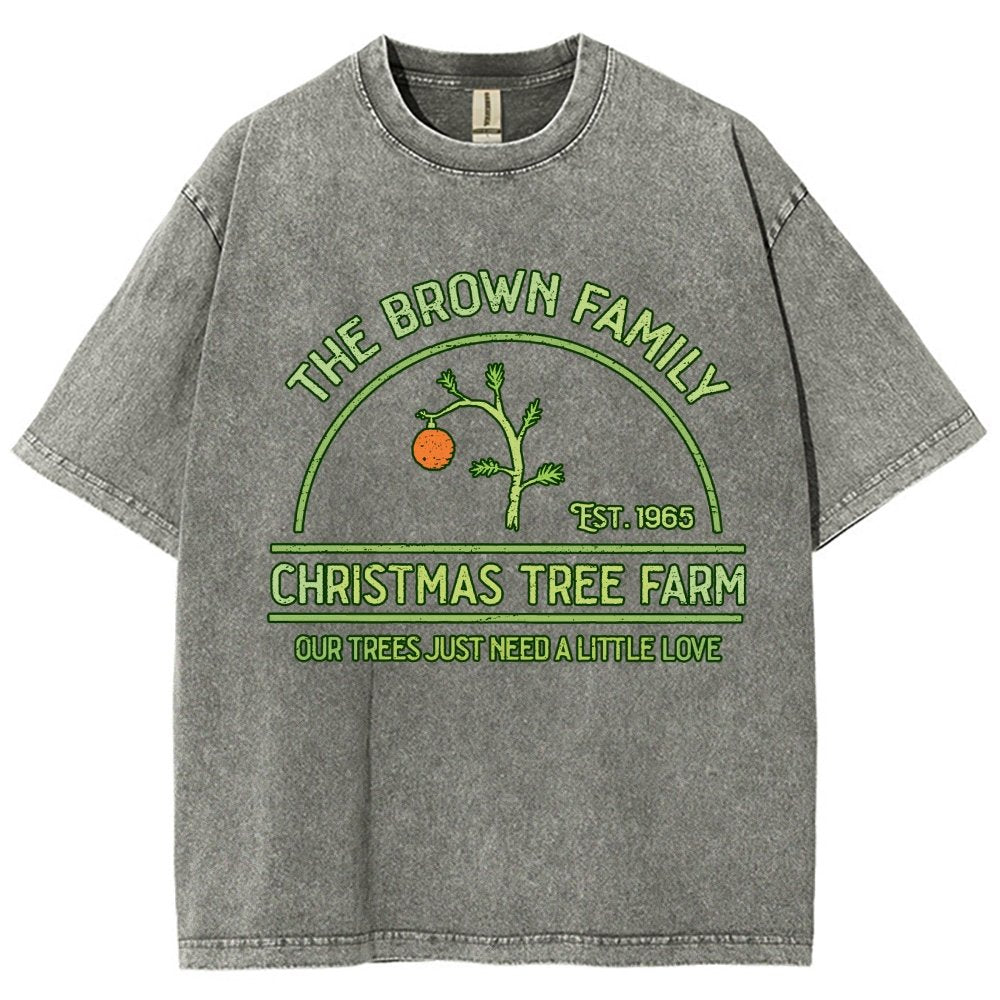 Vintage Christmas Tree Farm Vintage Distressed T-shirt