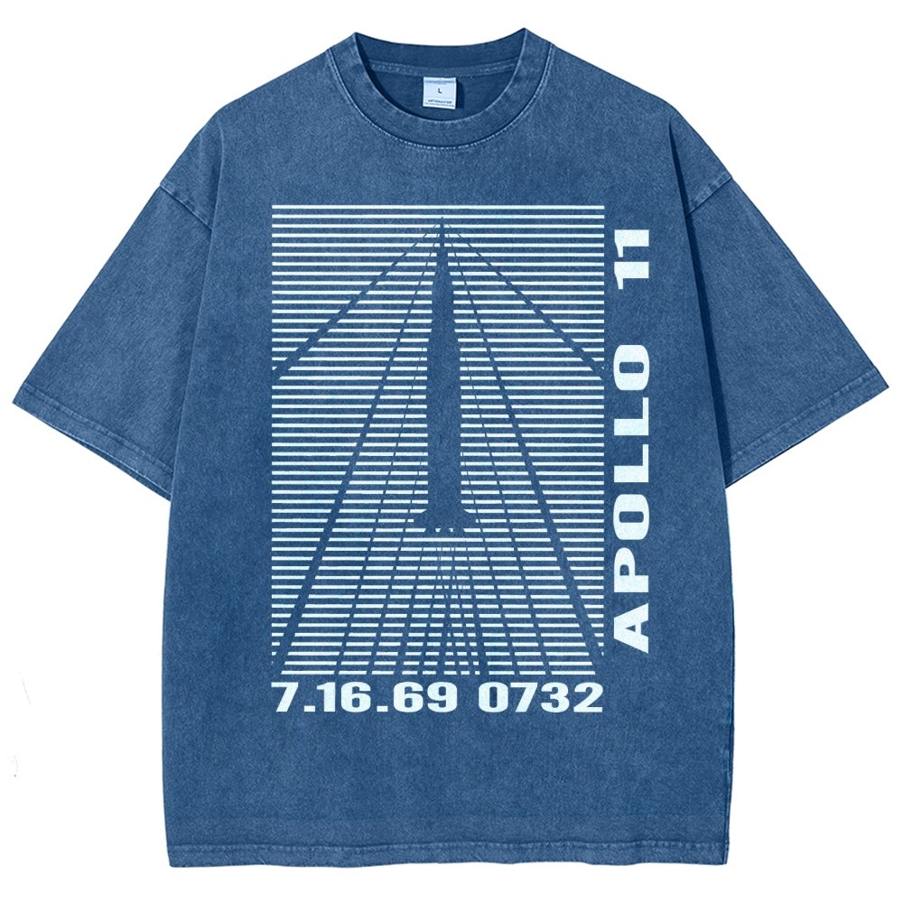 Shockwaves Apollo 11 Retro Space Design Vintage Distressed T-shirt