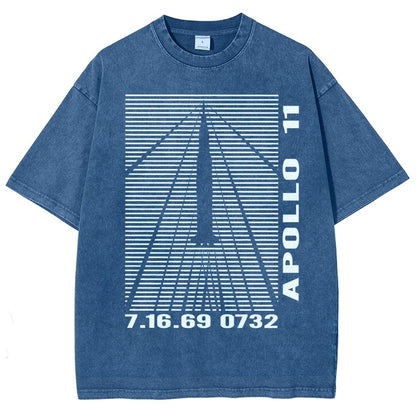Shockwaves Apollo 11 Retro Space Design Vintage Distressed T-shirt