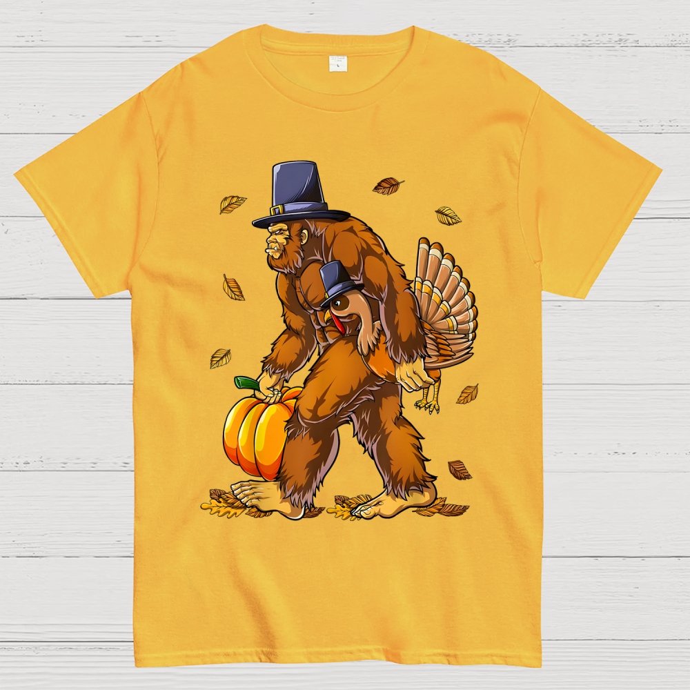 Bigfoot Turkey Pumpkin Thanksgiving Sasquatch Geek T-Shirt