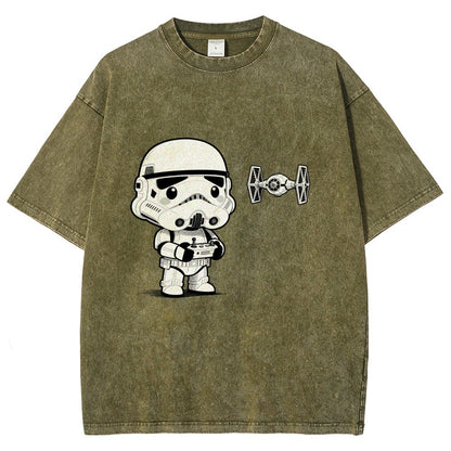 Soldiers learn about drones Vintage Distressed T-shirt